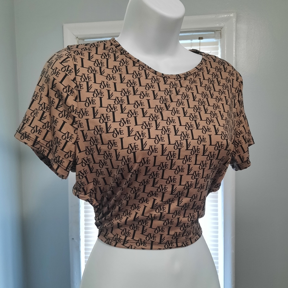 LOVE J cropped multi-printed love top